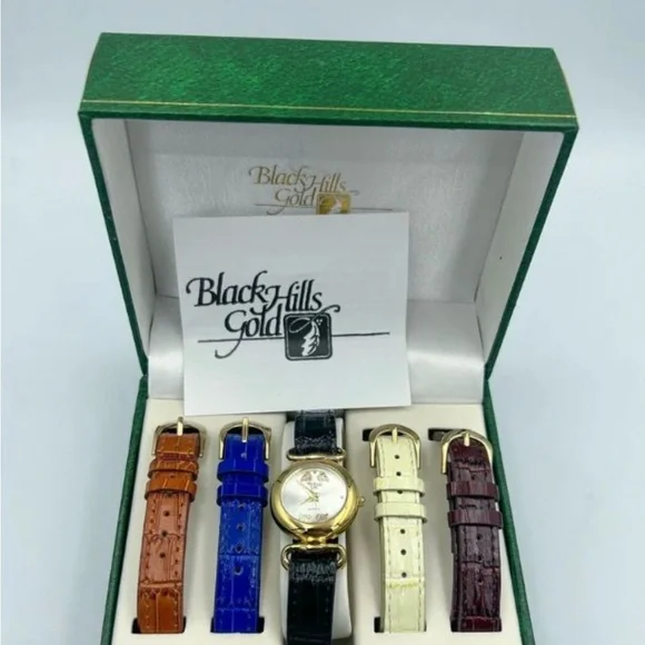 Elegant Gold and Black Watch - Picture 2 of 2